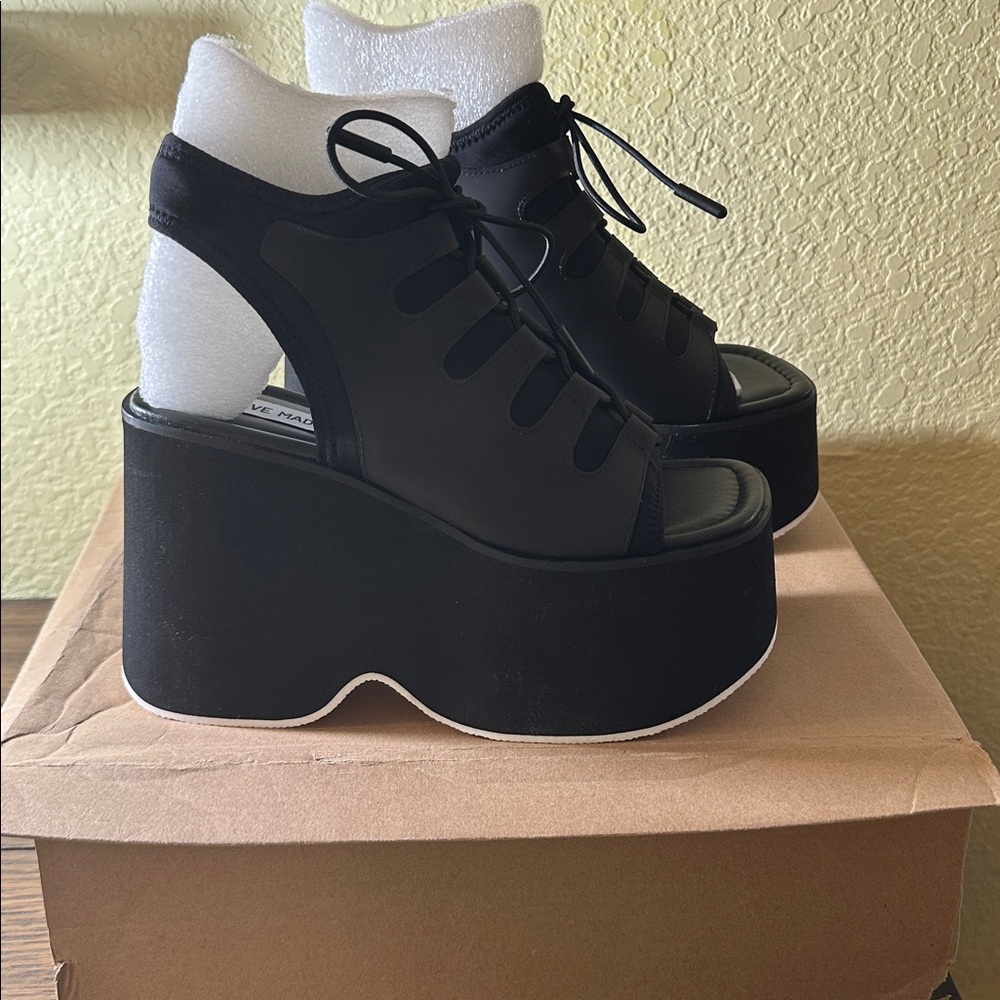 Steve Madden - Platform Sandals